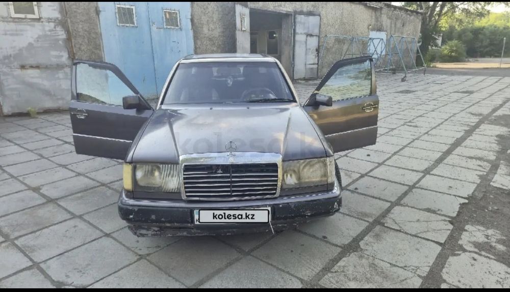 Продаю мерседес 124