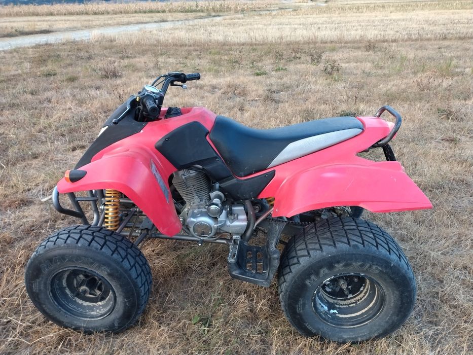 Vând atv Barossa