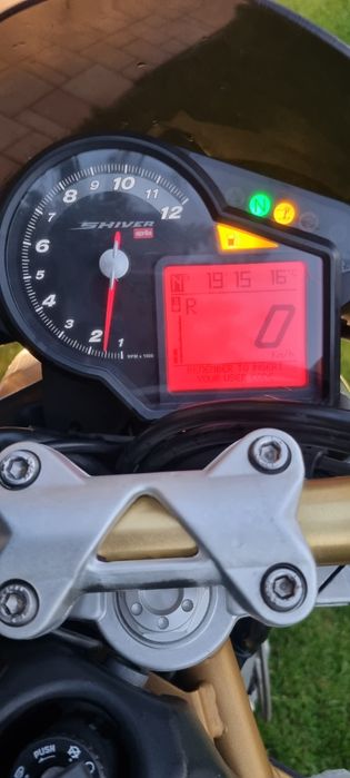 Vând Aprilia Shyver 750