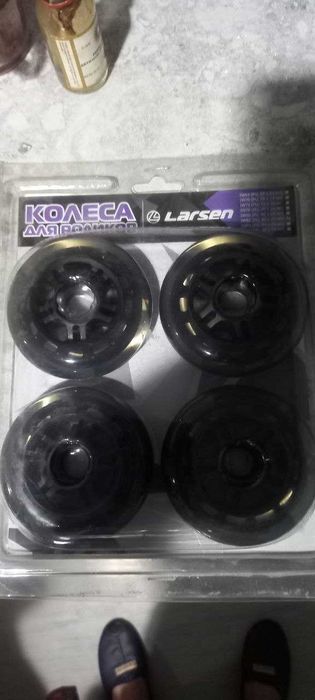 Продам ролики для коньков, в наличии одна упаковка из четырех колес
