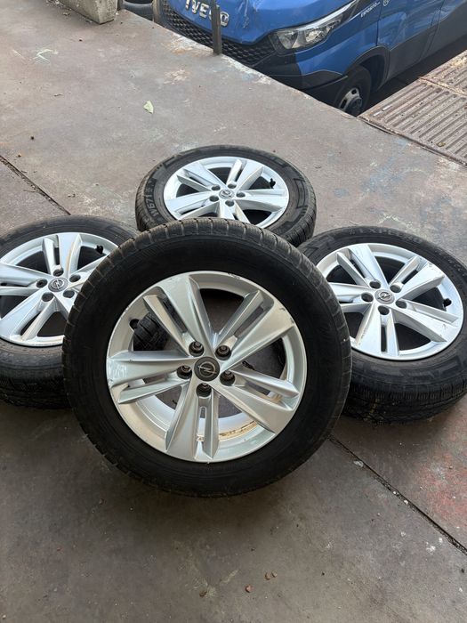 Джанти с гуми Opel Grandland X 5x108 17”