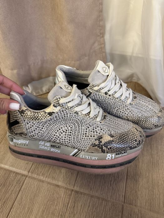 Сникърси Replay