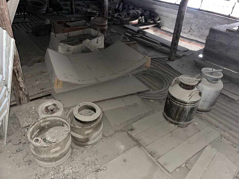 Продам разный хлам и вещи