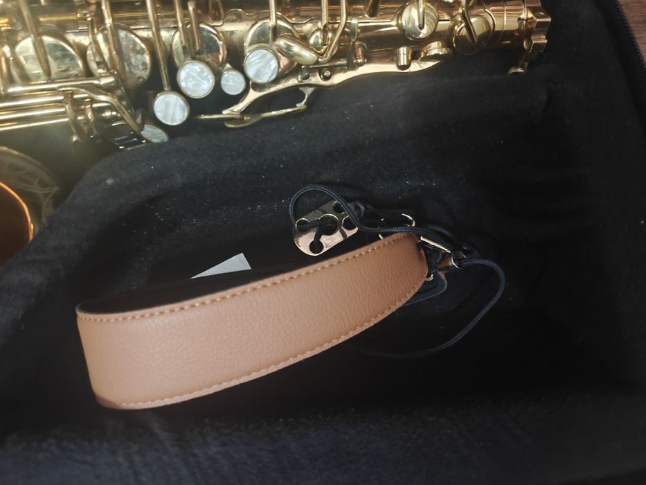 Продаю Саксофон Альтовый