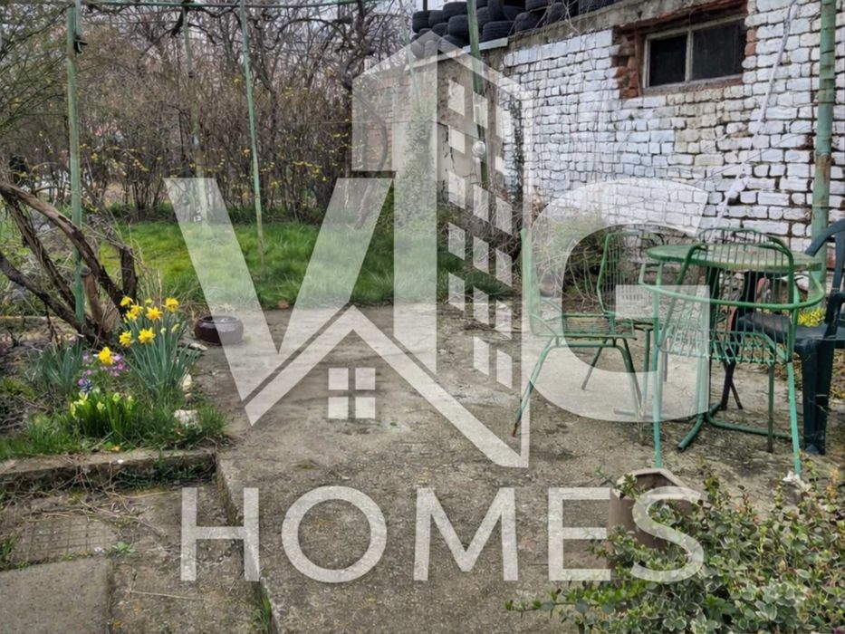 Етаж от къща гр.Кюстендил кв.Бузлуджа