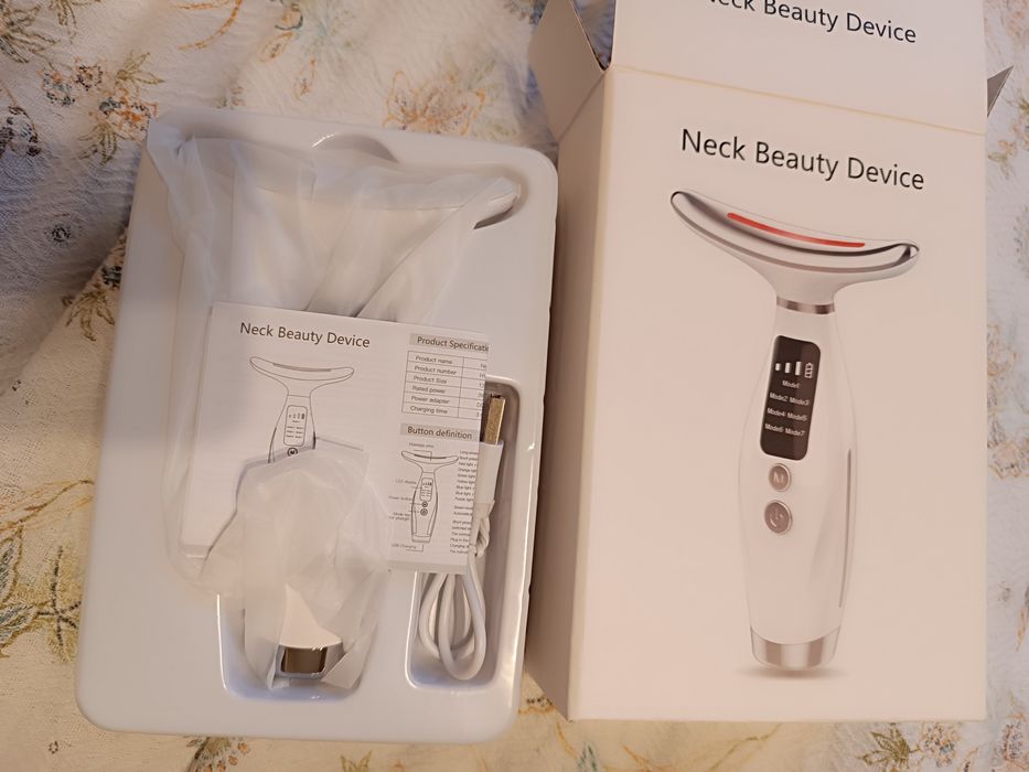 Масажор за лице/ neck beauty device