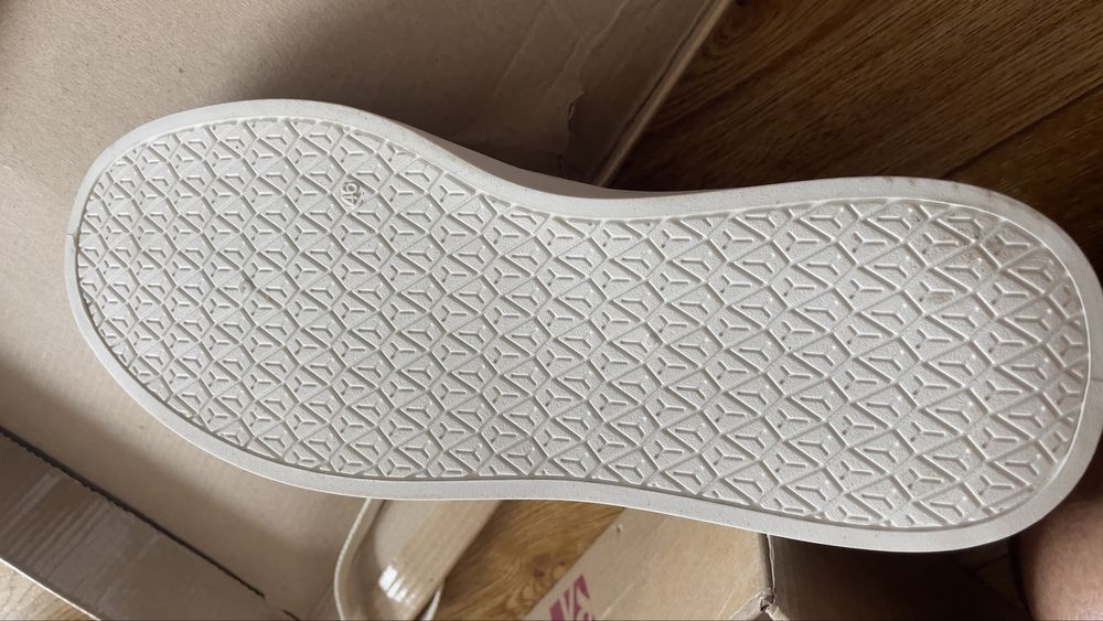 Продам новые красовкий