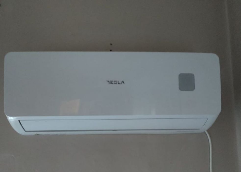Vând aer condiționat Tesla nou