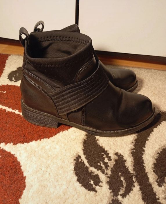 Ghete damă, mărimea 37