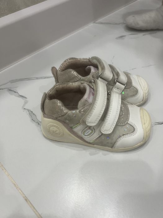 Кроссовки Biomecanics