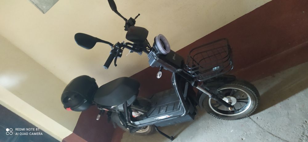 Elektro skuter yangi salafan