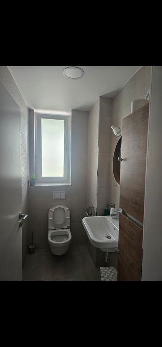 Apartamentr nou Brates Lake