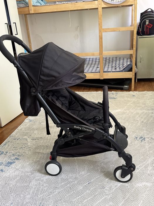 Продам прогулочная коляска легкая