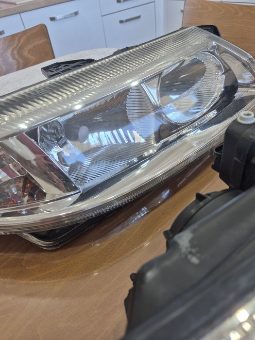 Кристални фарове VALEO за Рено Лагуна 2