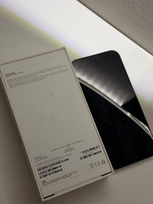Продам iPhone 15plus