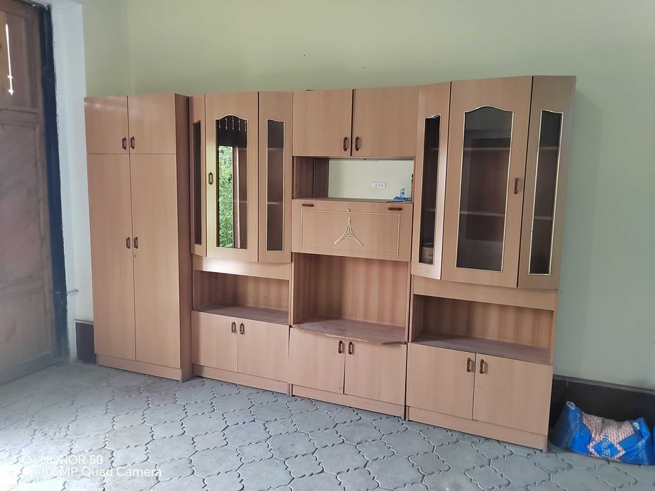 Мебель стенка и шкаф для одежды. В отличном состоянии.