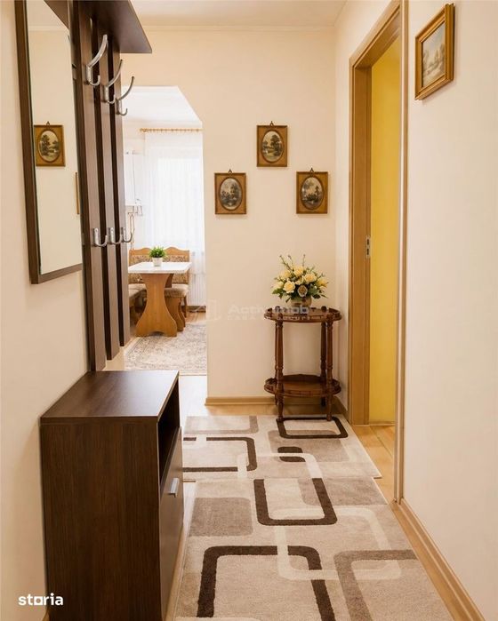 Oras Ulmeni Apartament 3 Camere Etaj 1 cu garaj si boxa