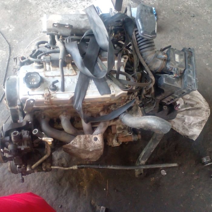 Двигатель на Mitsubishi lancer Каризма