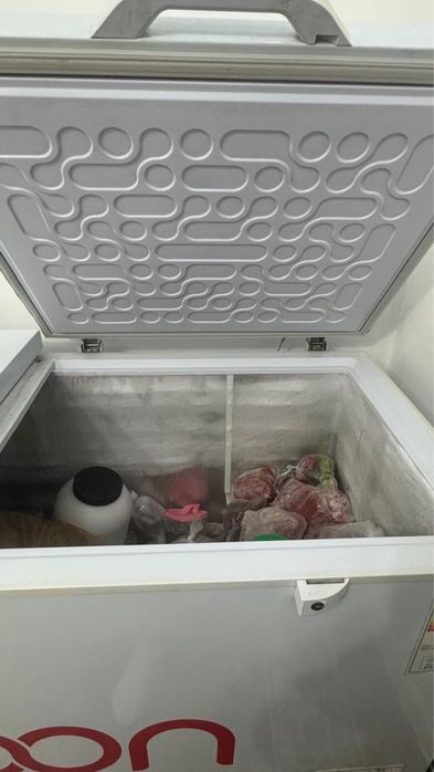 Морозильник Dobon