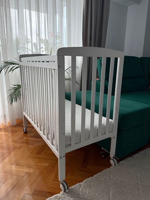 Vând Pătuț bebe 350 lei