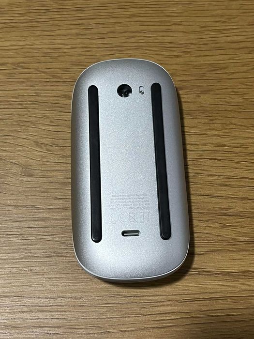 Мишка Apple Magic Mouse 3 (с оставаща гаранция)