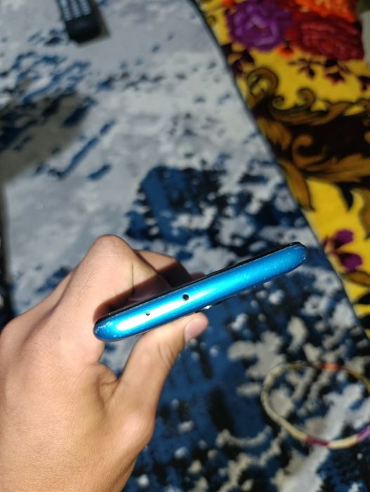 Redmi 9  64 gb sotiladi ishlashi zoʻr 500 kelishamiz