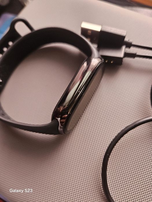 Mi bend 8 фитнес браслет