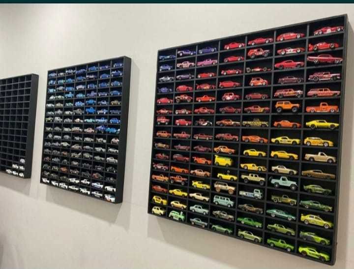 Полочки для Hot Wheels