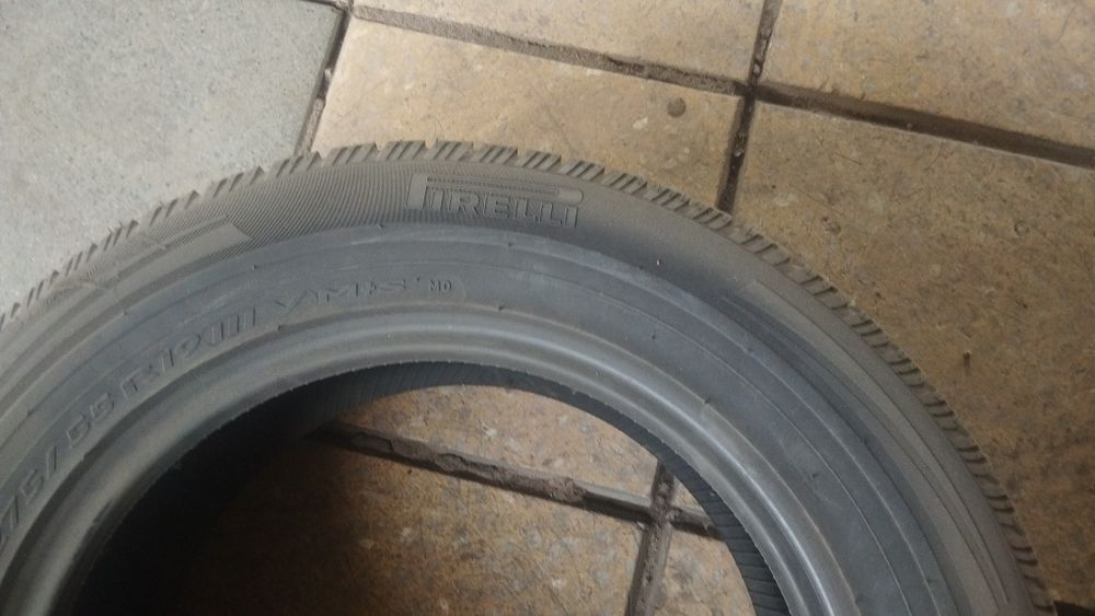 Продам комплект шин R19