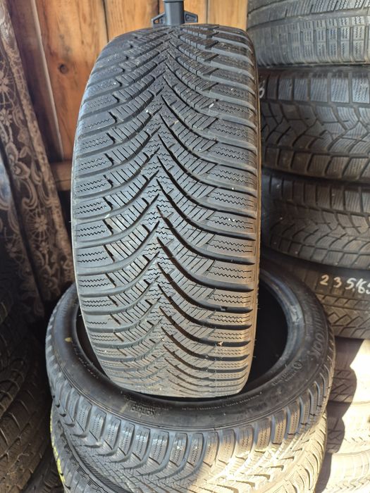 De vanzare 4 anvelope Hankook 195 45 16