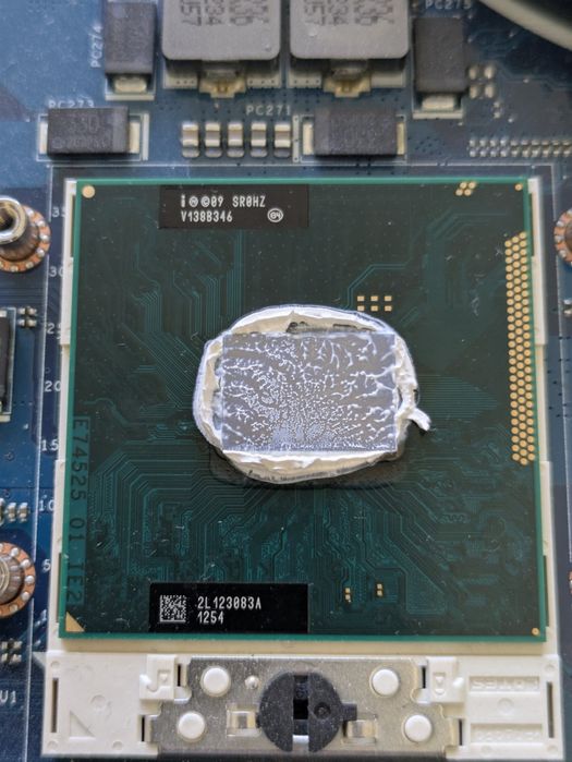 Лаптопи + таблет + батерии