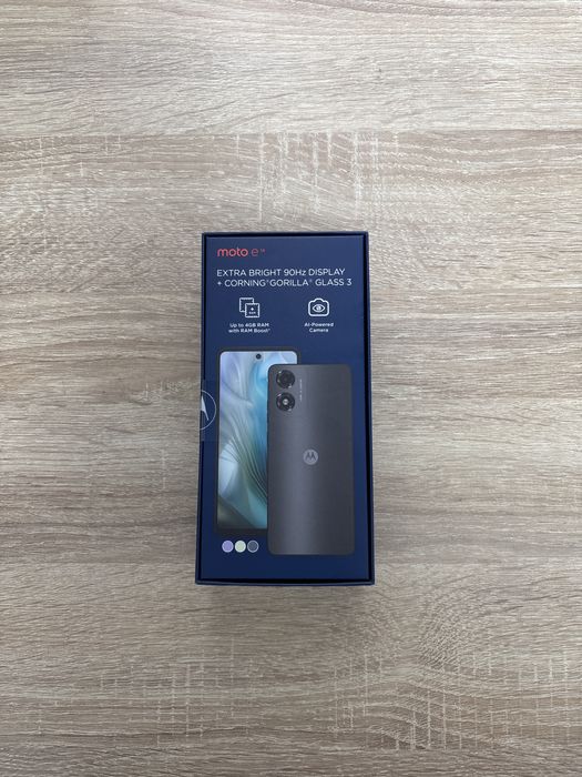 Продам смартфон Motorola Moto E14 [новый]