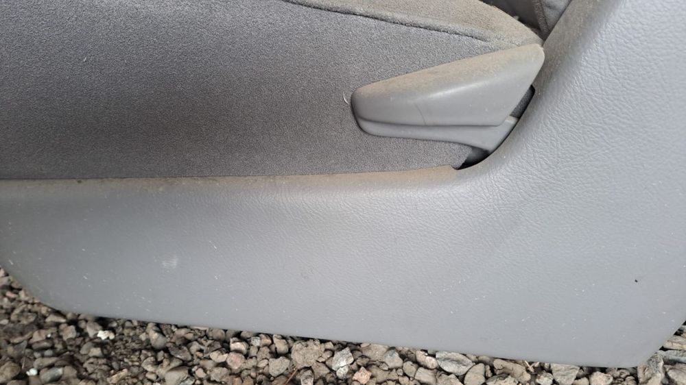 Передние сиденья тойота алфард