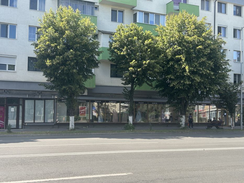 Vand spatiu comercial