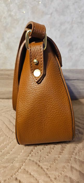 Дамска чанта от естествена кожа в кафяв цвят