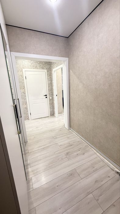 Сдаю 2 ком квартиру посуточно