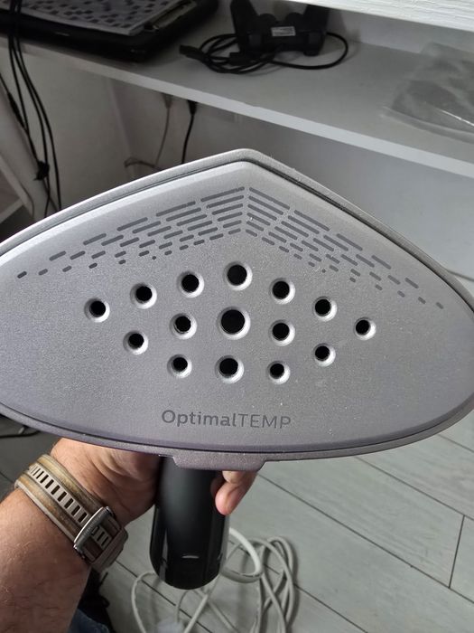 Apqrqt de călcat vertical Philips 7000