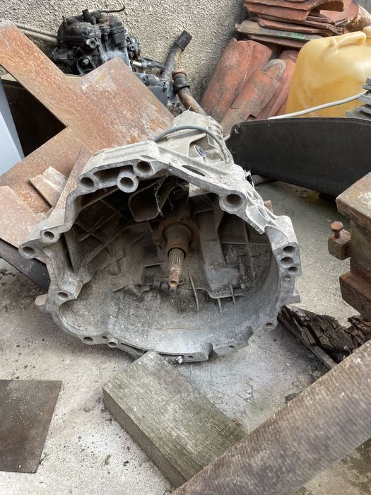 Ръчна скоростна кутия за passat b5.5