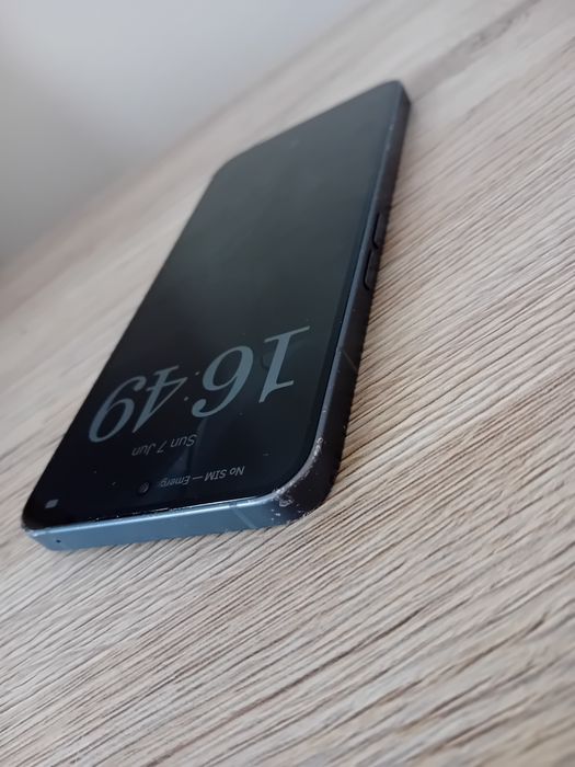 Nothing Phone (2) pentru piese - Ecran OLED și Placă FUNCȚIONALE