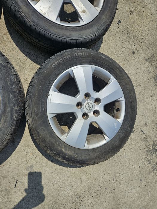 Jante Aliaj Opel Vectra 16" Anvelopele Sunt Scoapte