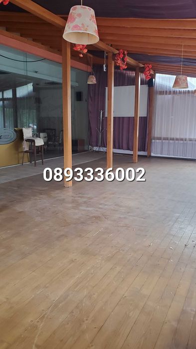 Търговско помещение 251 кв.м
