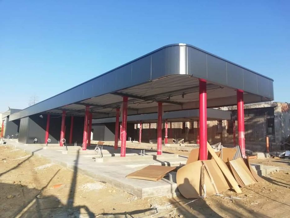 Vând hala metalica