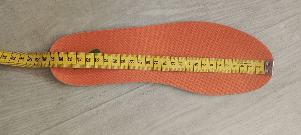 Обувь, слипоны    .