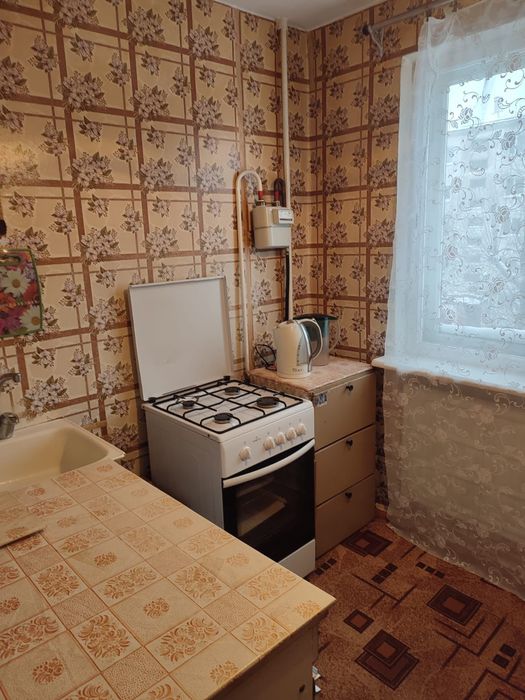 Продам 2 ком квартиру район Уюта