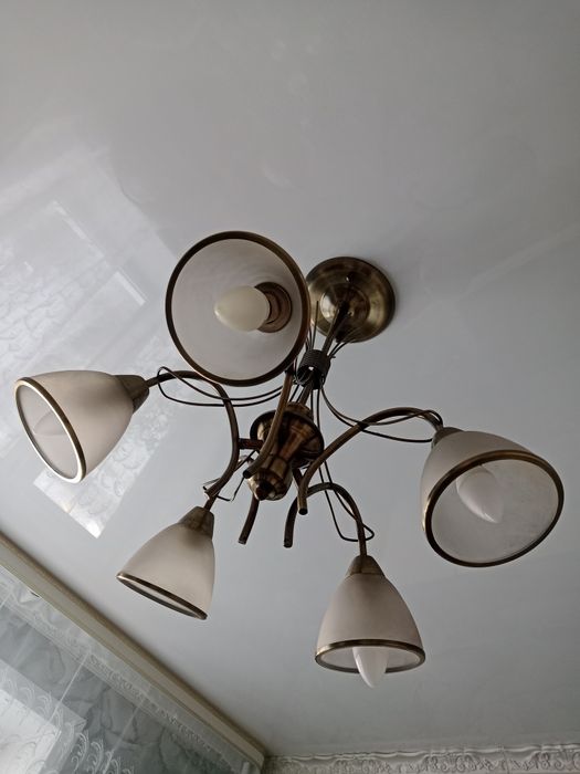 Люстра пятирожковая 2 штуки