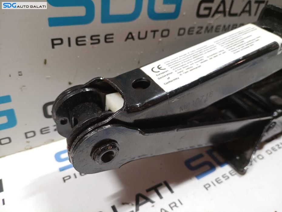 Cric Skoda Superb 3 2015 - Prezent Cod 3Q0011031A [M4496]