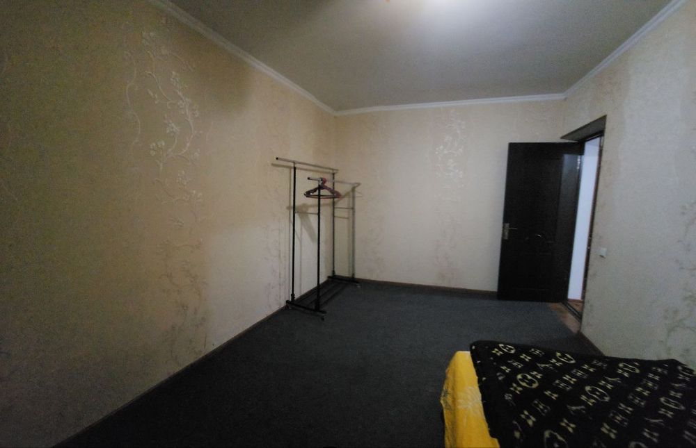 Чиланзар 24 2/1/4 балкон 1.5х3 разделка