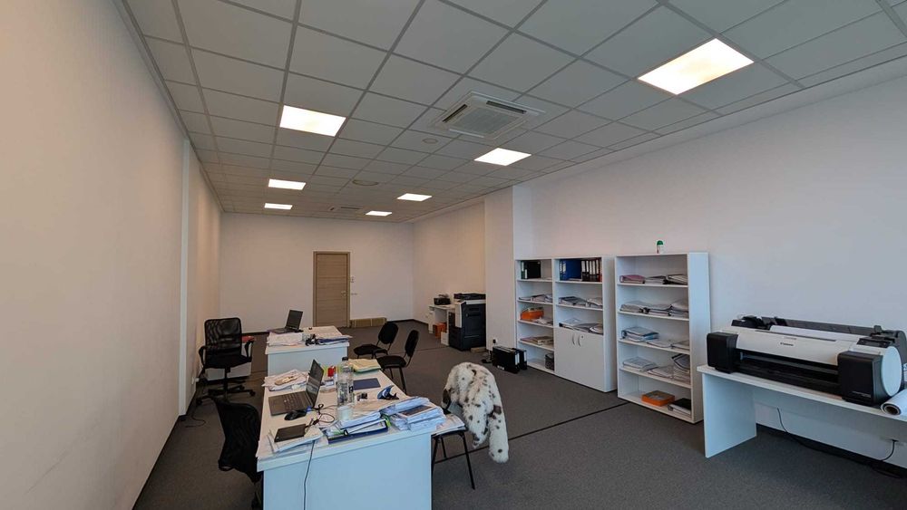 Inchirere spatiu 70mp, cladire 2019, langa fostul magazin Diana, M5