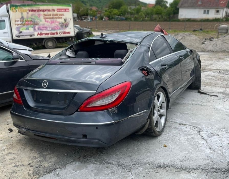 Dezmembrez Mercedes Cls 3.0 Diesel