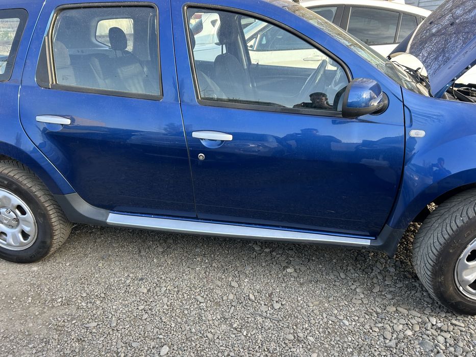 Ușă dreapta față Dacia Duster 2012